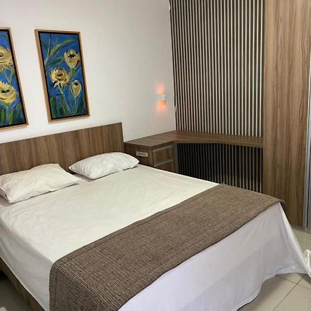 Flat Bristol Hotel, Muito Confortavel Гоянія Екстер'єр фото